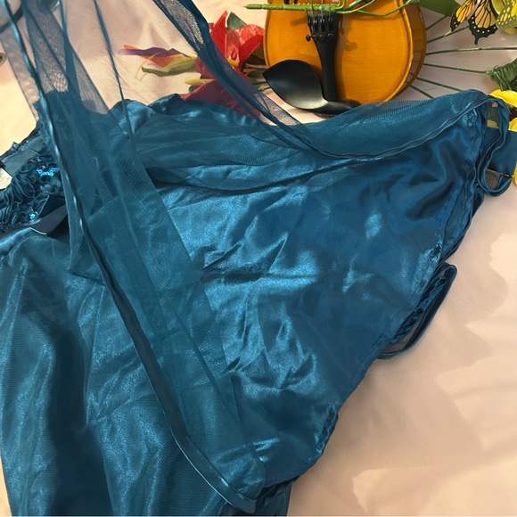 Girls sequined dress - Picture 7 of 9